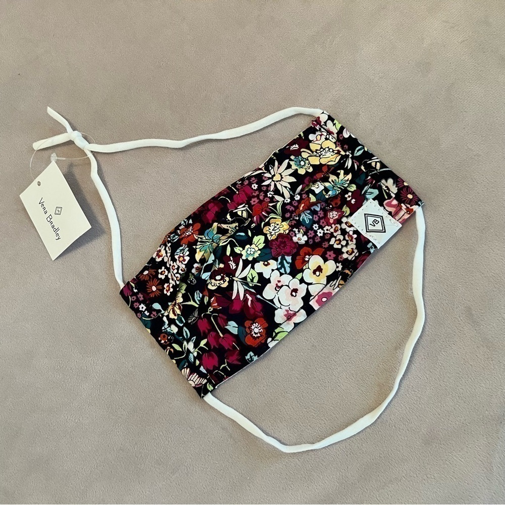 New VERA BRADLEY Itsy Ditsy Youth Mask with Adjustable Elastic